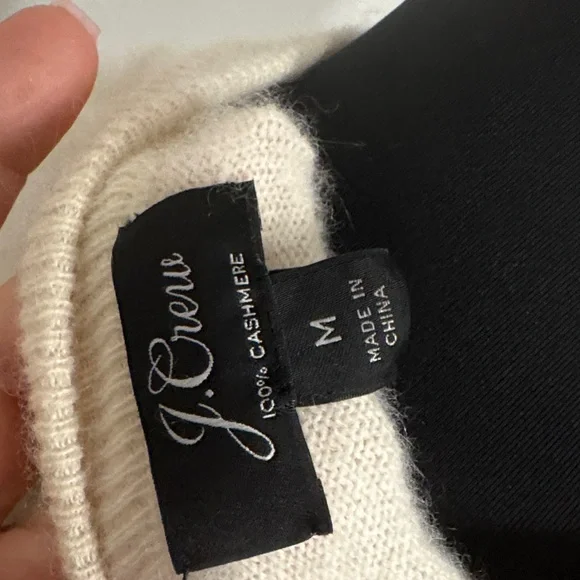 J. Crew Cream Button-Up Cardigan Cashmere cream preloved - Picture 2 of 6